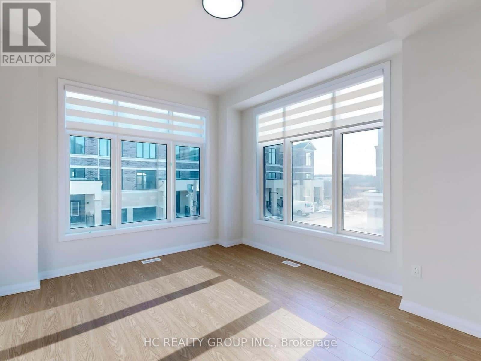 88 MILLMAN LANE — Richmond Hill, Ontario - Photo 3 of 50