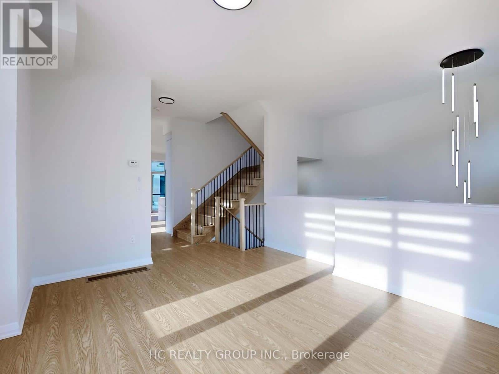 88 MILLMAN LANE — Richmond Hill, Ontario - Photo 5 of 50