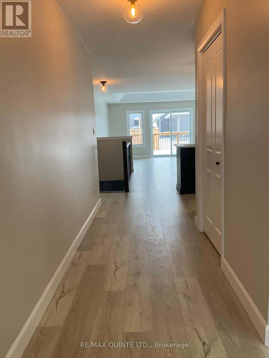 120 HASTINGS PARK DRIVE — Belleville (Belleville Ward), Ontario - Photo 2 of 17