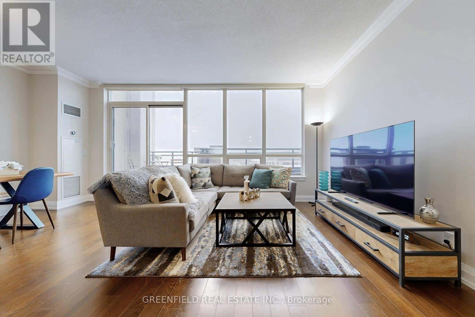 PH01 - 1070 SHEPPARD AVENUE W — Toronto (York University Heights), Ontario - Photo 2 of 48