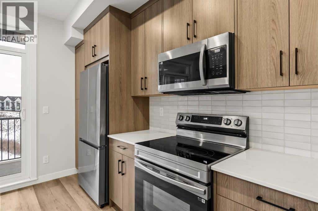 402, 50 Sage Hill NW — Calgary, Alberta - Photo 4 of 31