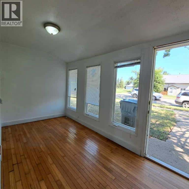 5308 49 Avenue — Lloydminster, Saskatchewan - Photo 2 of 17