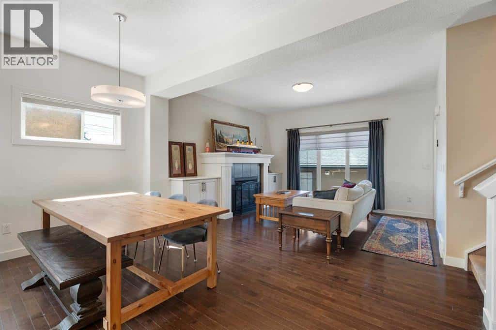 2, 4709 17 Avenue NW — Calgary, Alberta - Photo 4 of 43