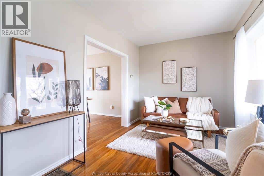 1161 Elm — Windsor, Ontario - Photo 3 of 25