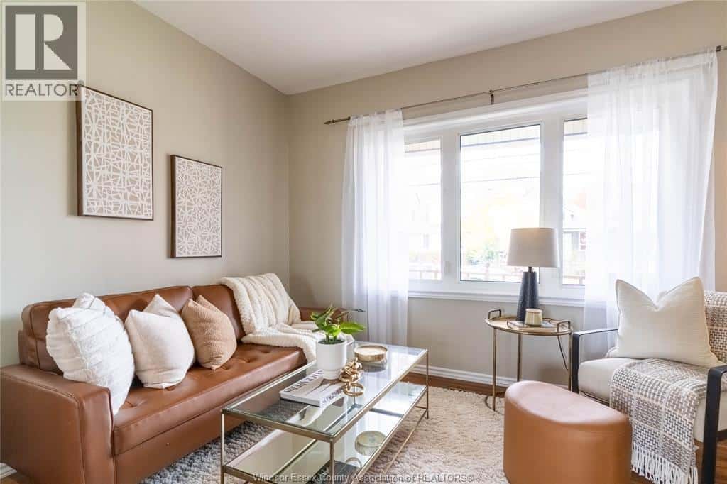 1161 Elm — Windsor, Ontario - Photo 5 of 25