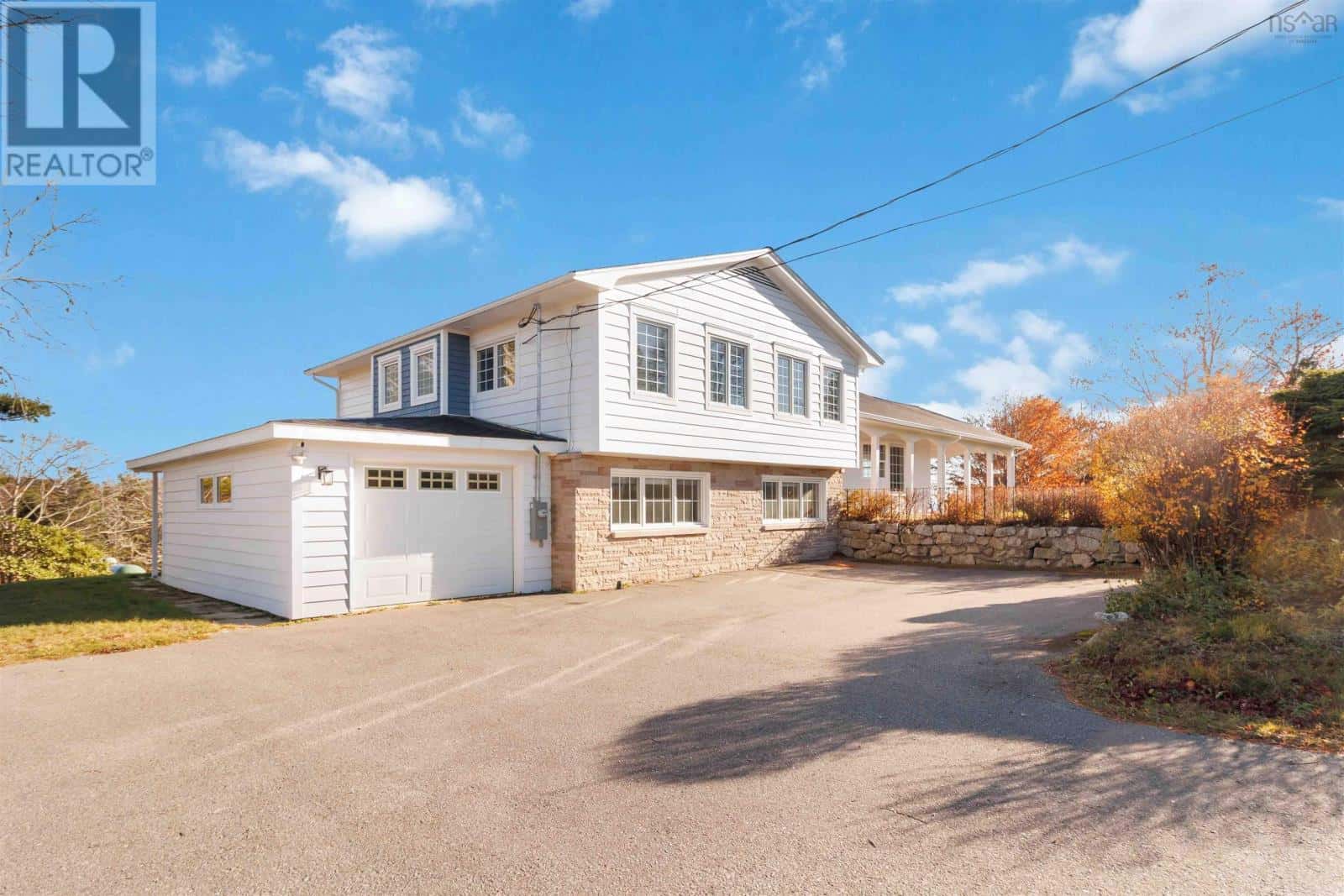 97 Nauss Point Road — Chester, Nova Scotia - Photo 4 of 48