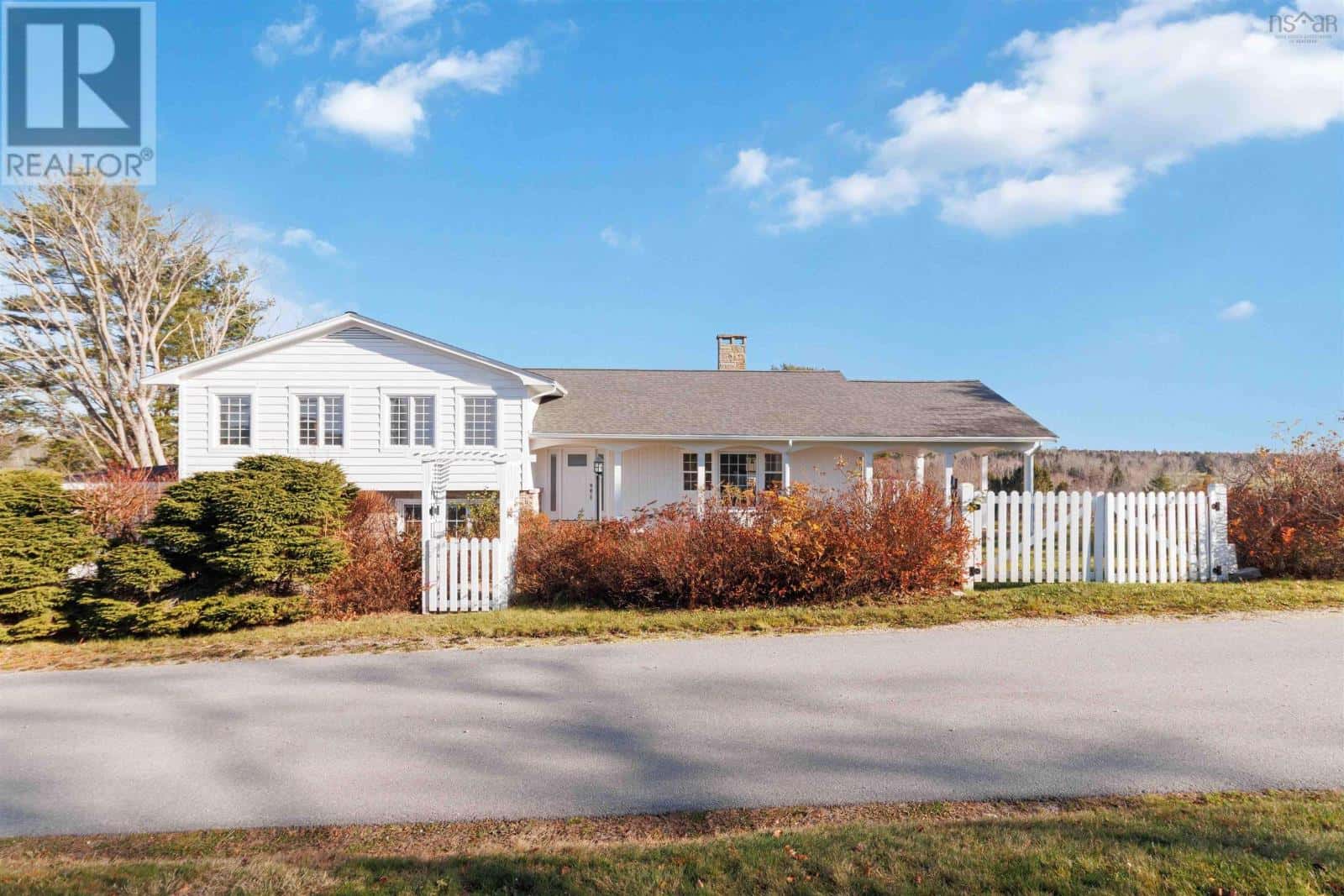 97 Nauss Point Road — Chester, Nova Scotia - Photo 3 of 48