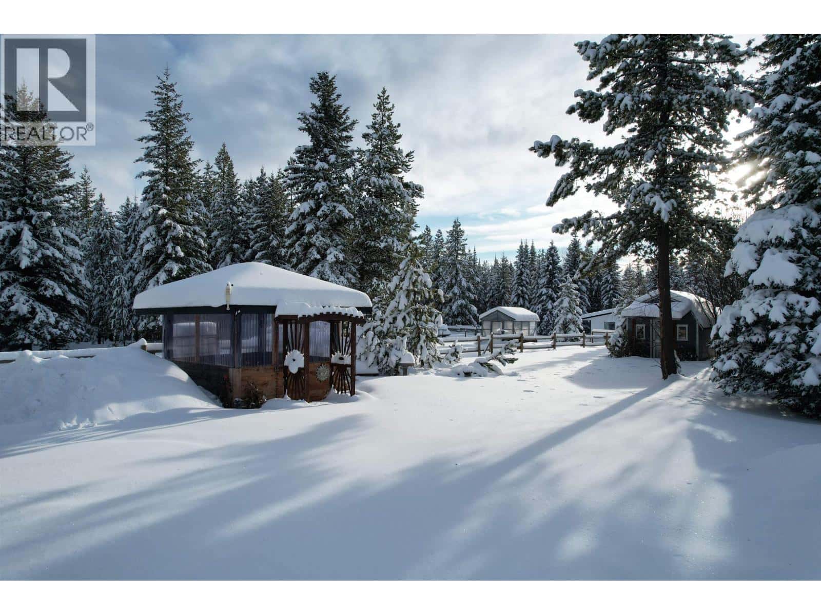 4778 SOUTHWOOD ROAD — Quesnel, British Columbia - Photo 4 of 40