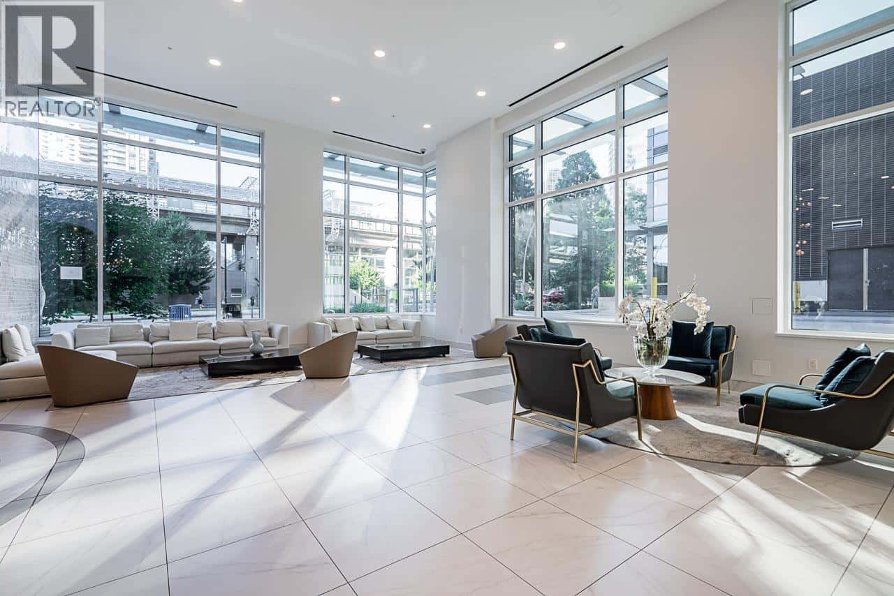 2902 4458 BERESFORD STREET — Burnaby, British Columbia - Photo 4 of 40