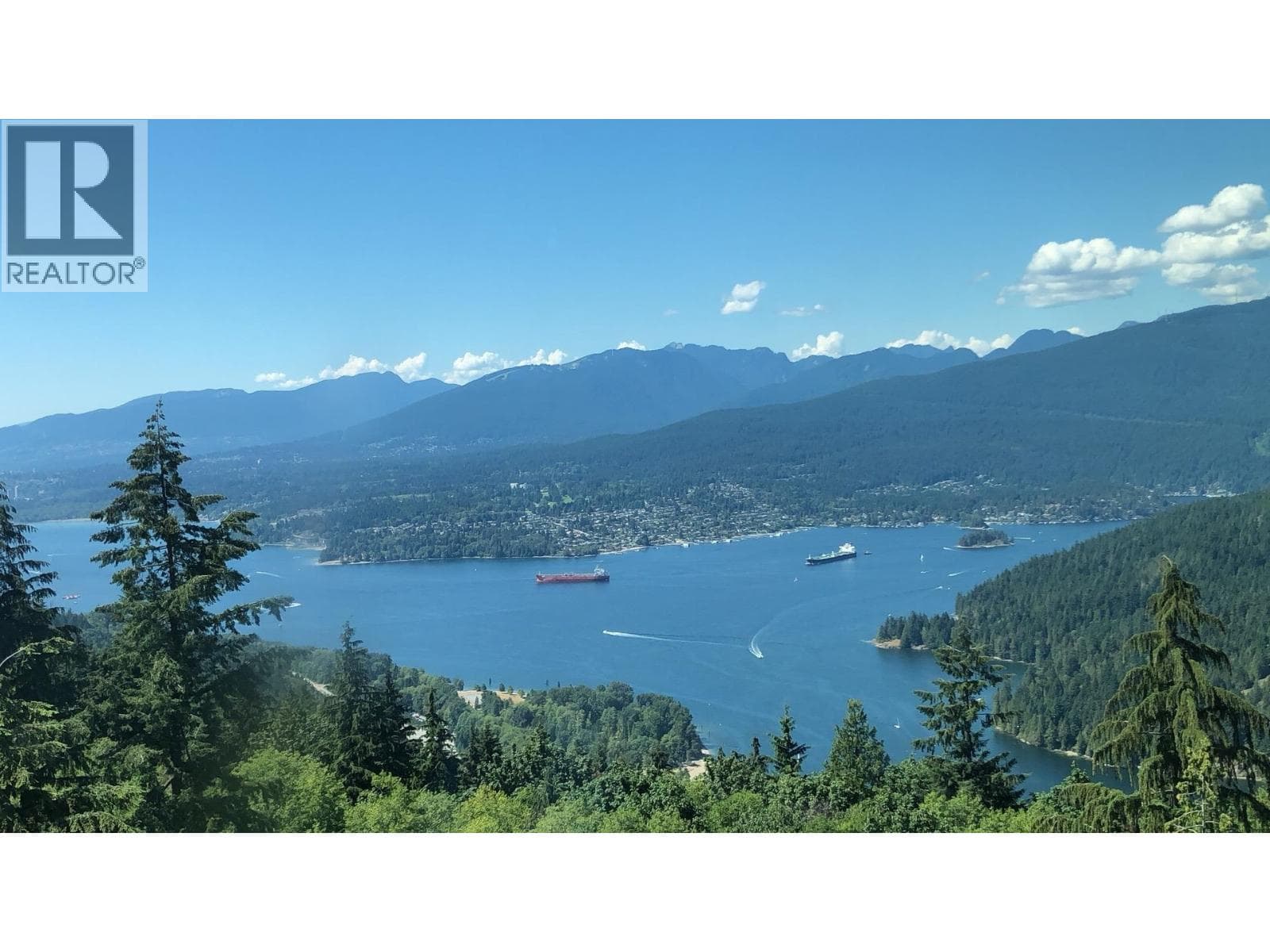 1103 8850 UNIVERSITY CRESCENT — Burnaby, British Columbia - Main photo