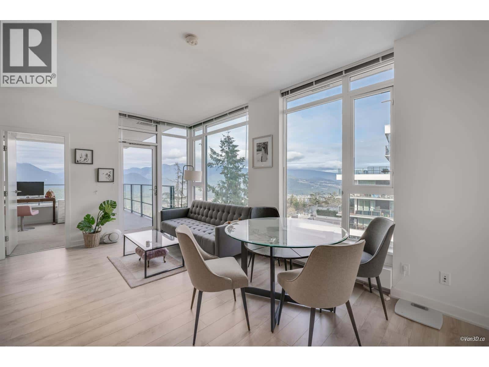 1103 8850 UNIVERSITY CRESCENT — Burnaby, British Columbia - Photo 3 of 35