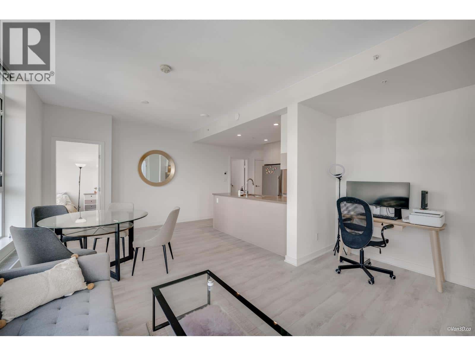 1103 8850 UNIVERSITY CRESCENT — Burnaby, British Columbia - Photo 5 of 35