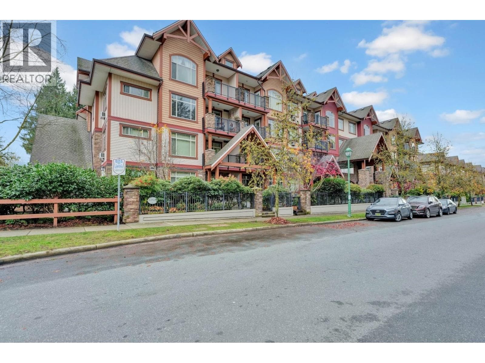 411 12525 190A STREET — Pitt Meadows, British Columbia - Main photo