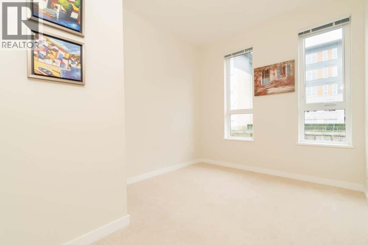 401 9877 UNIVERSITY CRESCENT — Burnaby, British Columbia - Photo 5 of 7