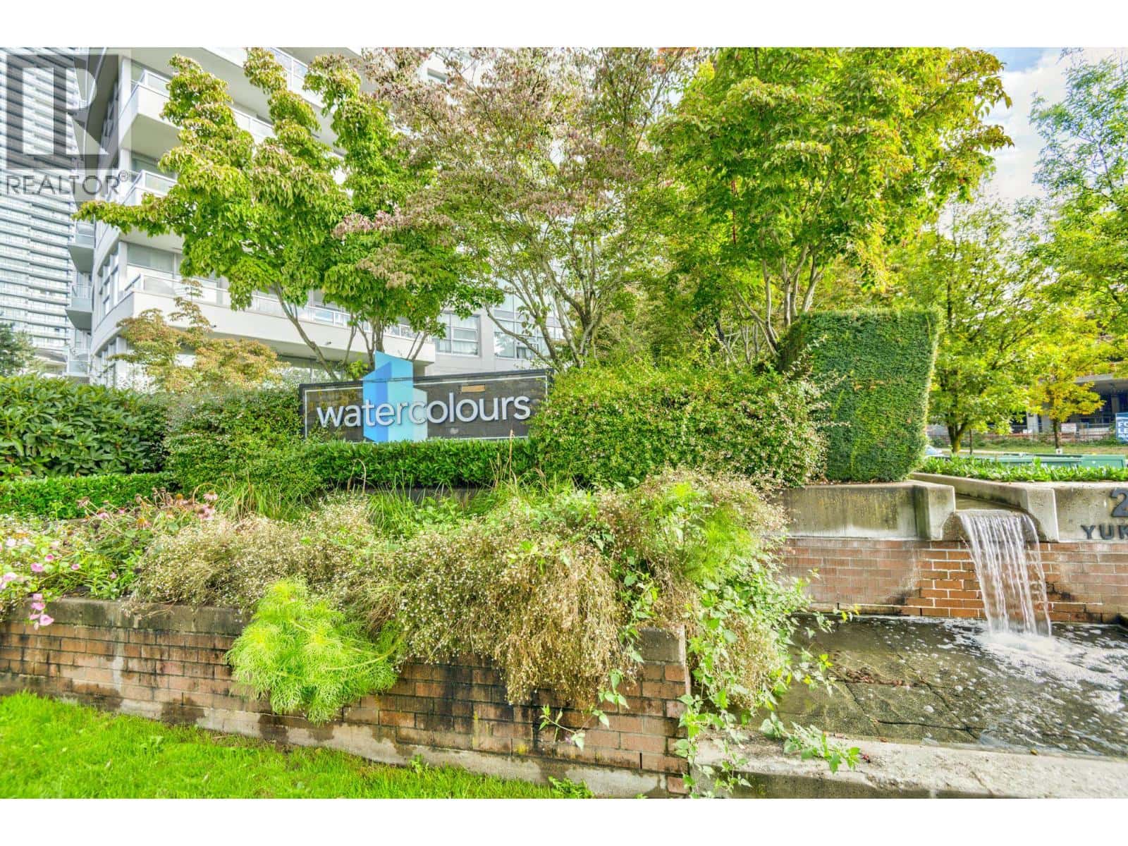 3005 2289 YUKON CRESCENT — Burnaby, British Columbia - Photo 2 of 40