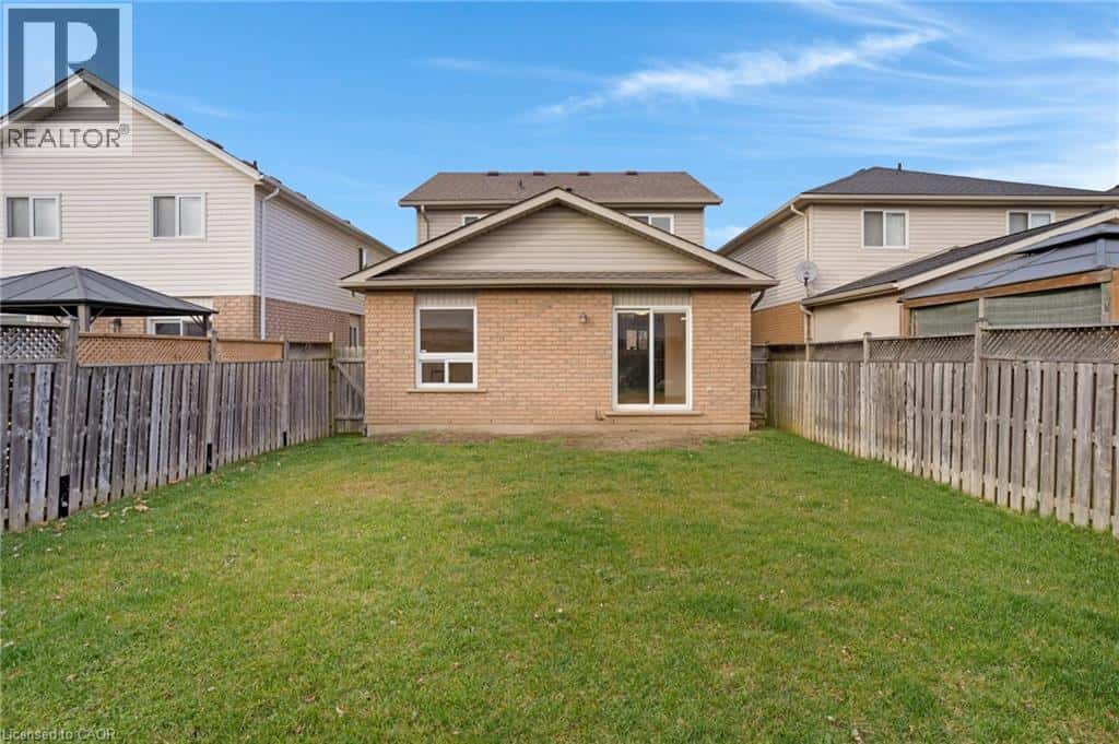 32 LILYWOOD Drive — Cambridge, Ontario - Photo 3 of 22