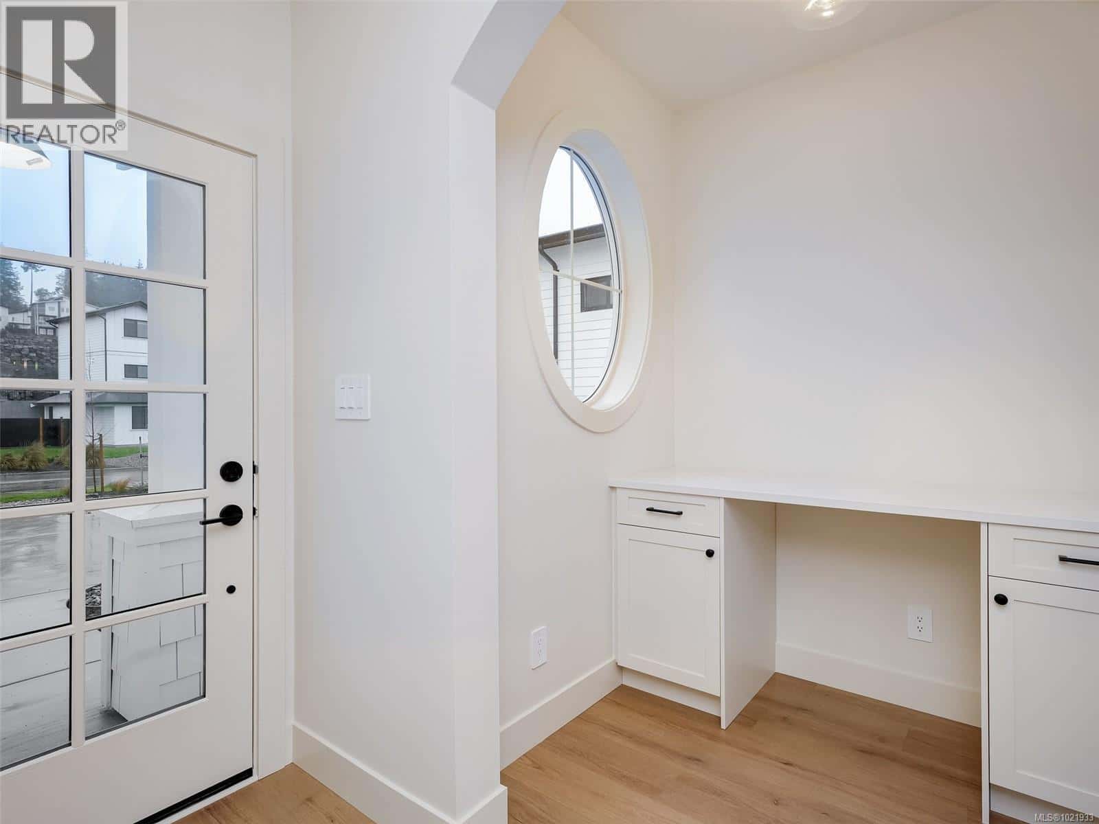 2291 Hudson Terr — Sooke, British Columbia - Photo 5 of 29