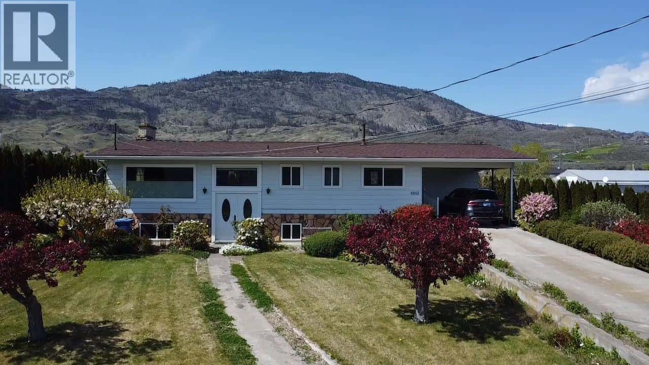 6012 107th Street — Osoyoos, British Columbia - Photo 4 of 50