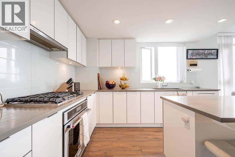 1601 2388 MADISON AVENUE — Burnaby, British Columbia - Photo 4 of 33