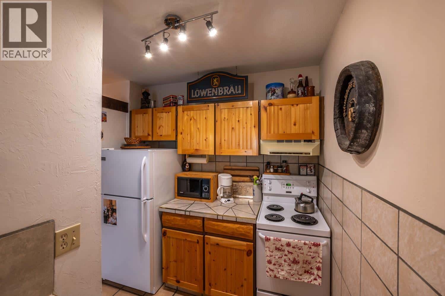 1191 Apex Mountain Road Unit# 305 — Apex Mountain, British Columbia - Photo 4 of 21