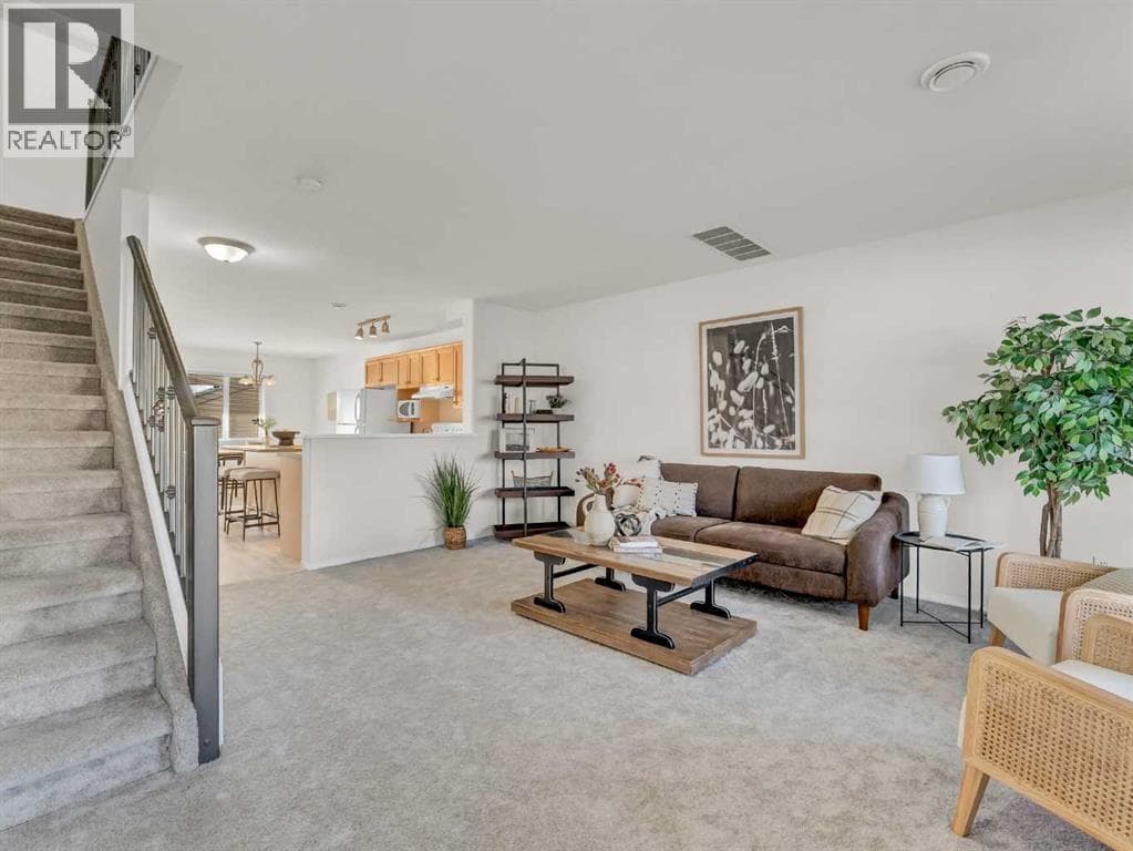 425 Washington Way SE — Medicine Hat, Alberta - Main photo