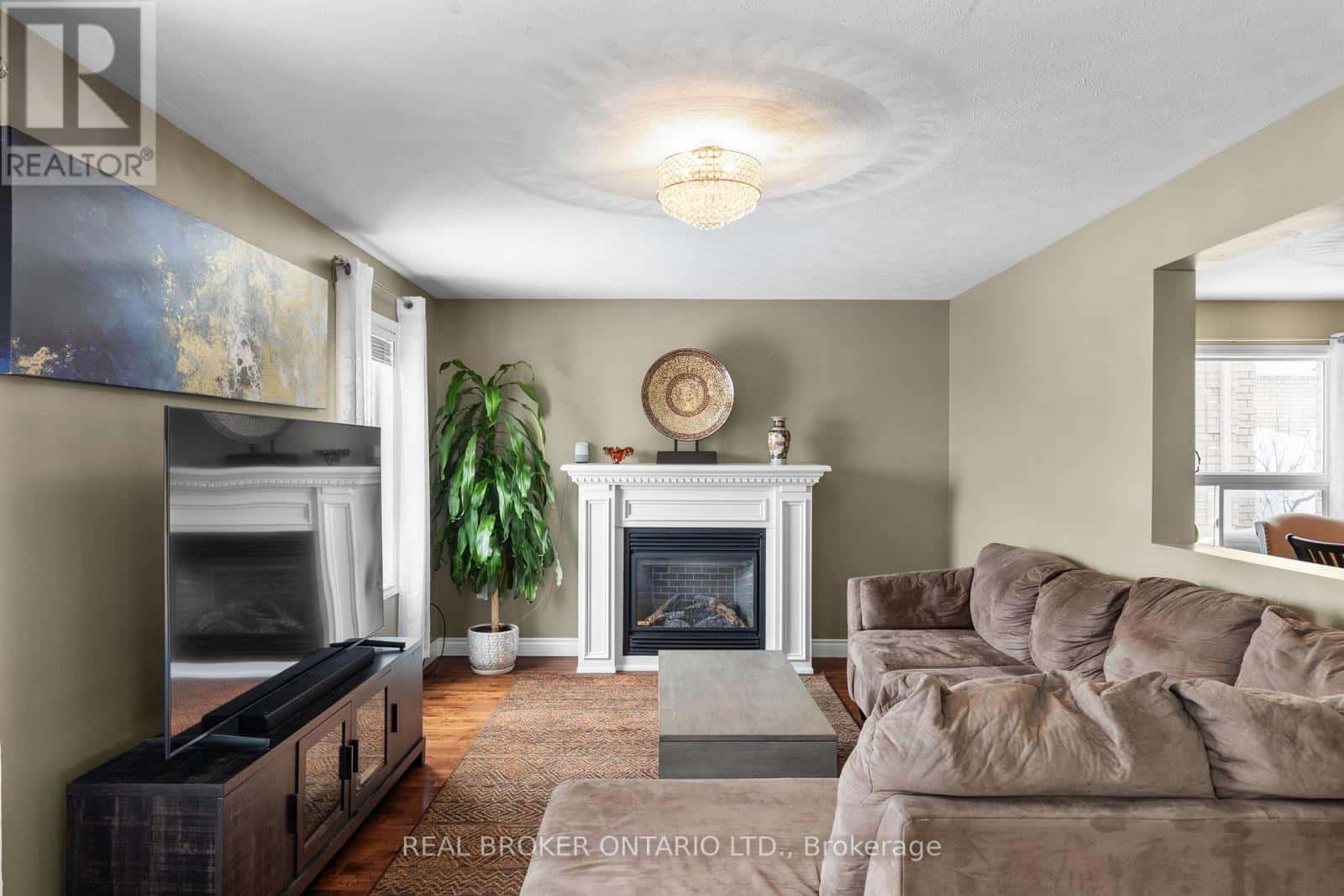 3173 BASS LAKE SIDE ROAD E — Orillia, Ontario - Photo 5 of 34