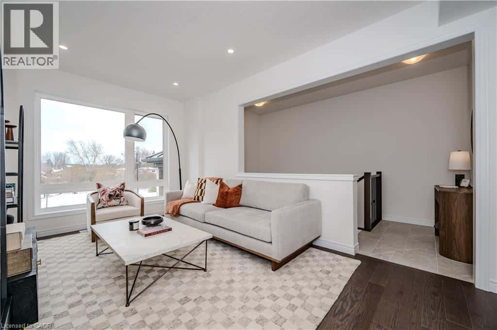 21 SORA Lane — Guelph, Ontario - Photo 3 of 27