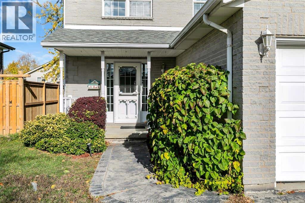 1352 GISELLE CRESCENT — Windsor, Ontario - Photo 4 of 33