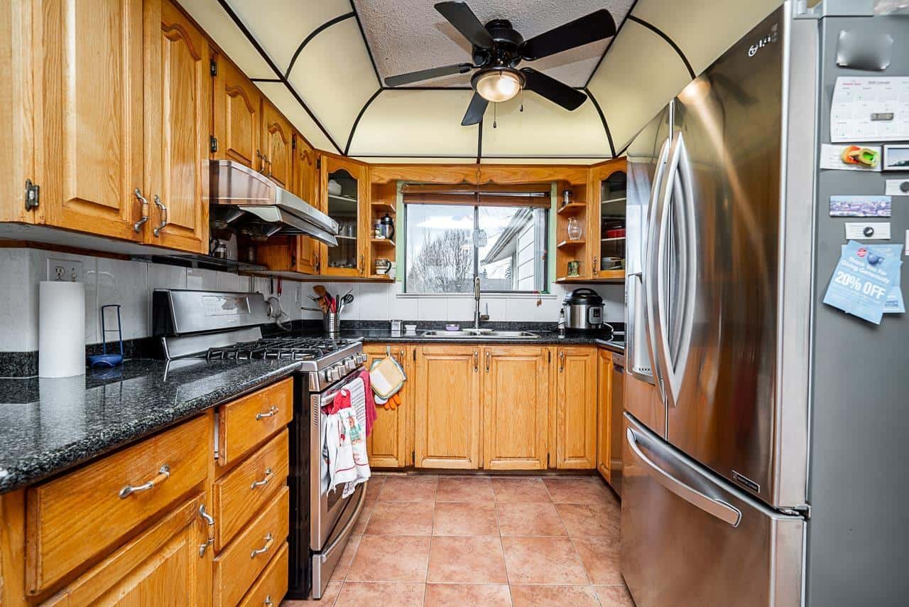 11457 83A AVENUE — Delta, British Columbia - Photo 3 of 33