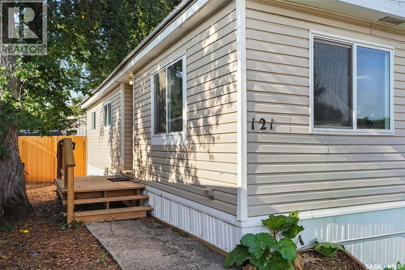 121 219 Grant STREET — Saskatoon, Saskatchewan - Photo 3 of 20