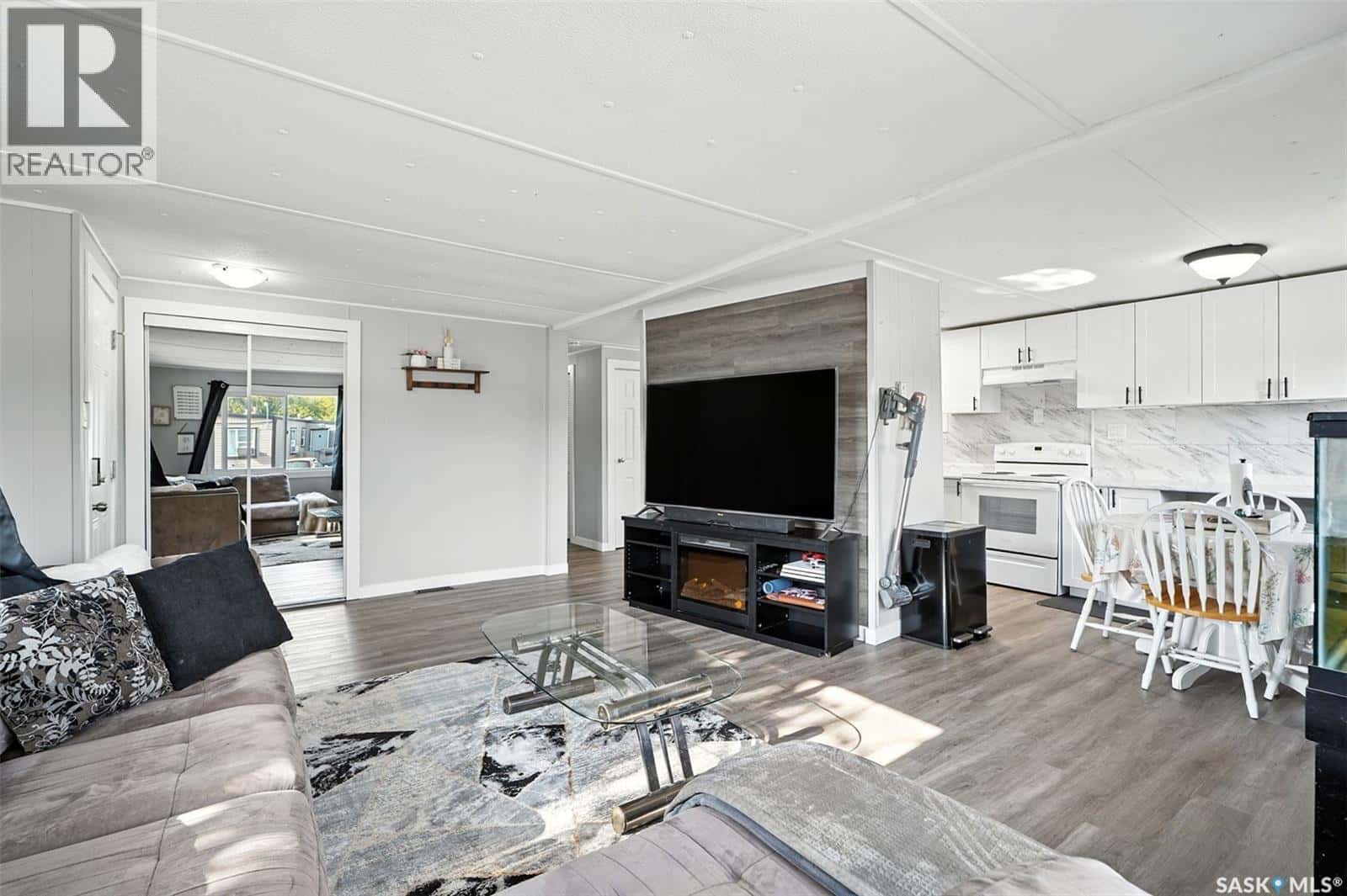 121 219 Grant STREET — Saskatoon, Saskatchewan - Photo 5 of 20