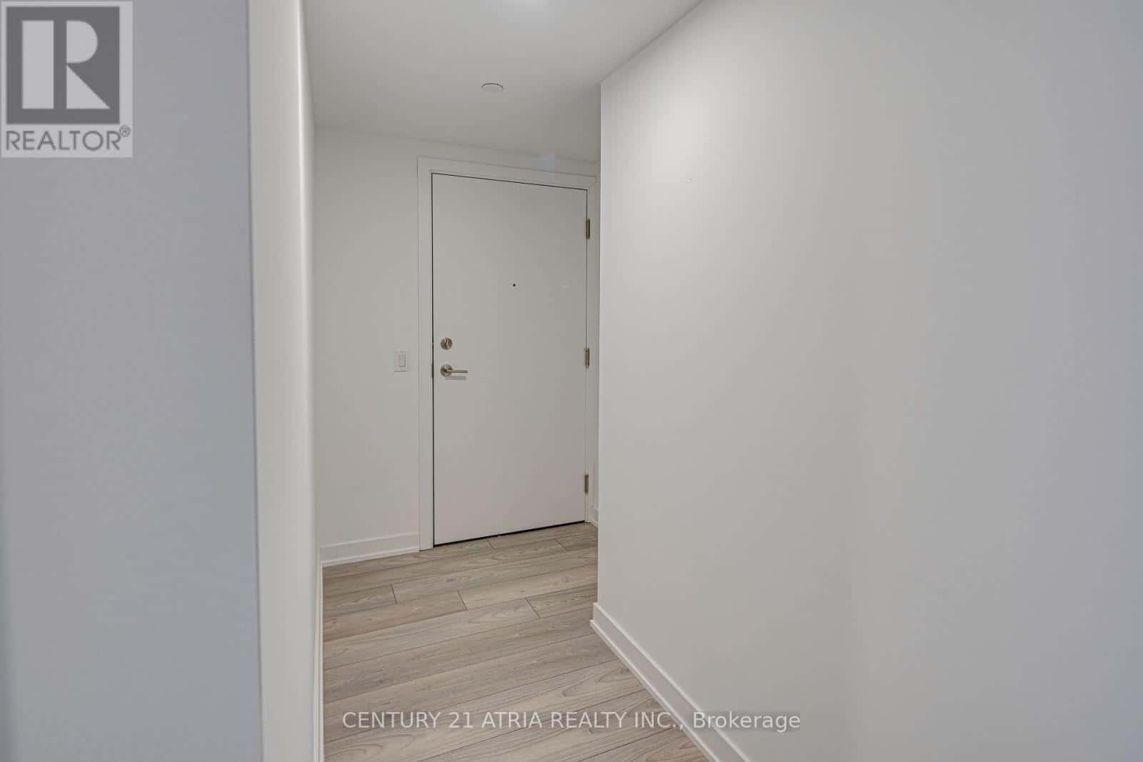 2706 - 252 CHURCH STREET — Toronto (Church-Yonge Corridor), Ontario - Photo 3 of 25