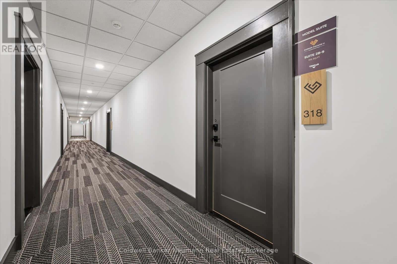 318 - 1882 GORDON STREET — Guelph (Pineridge/Westminster Woods), Ontario - Photo 2 of 34