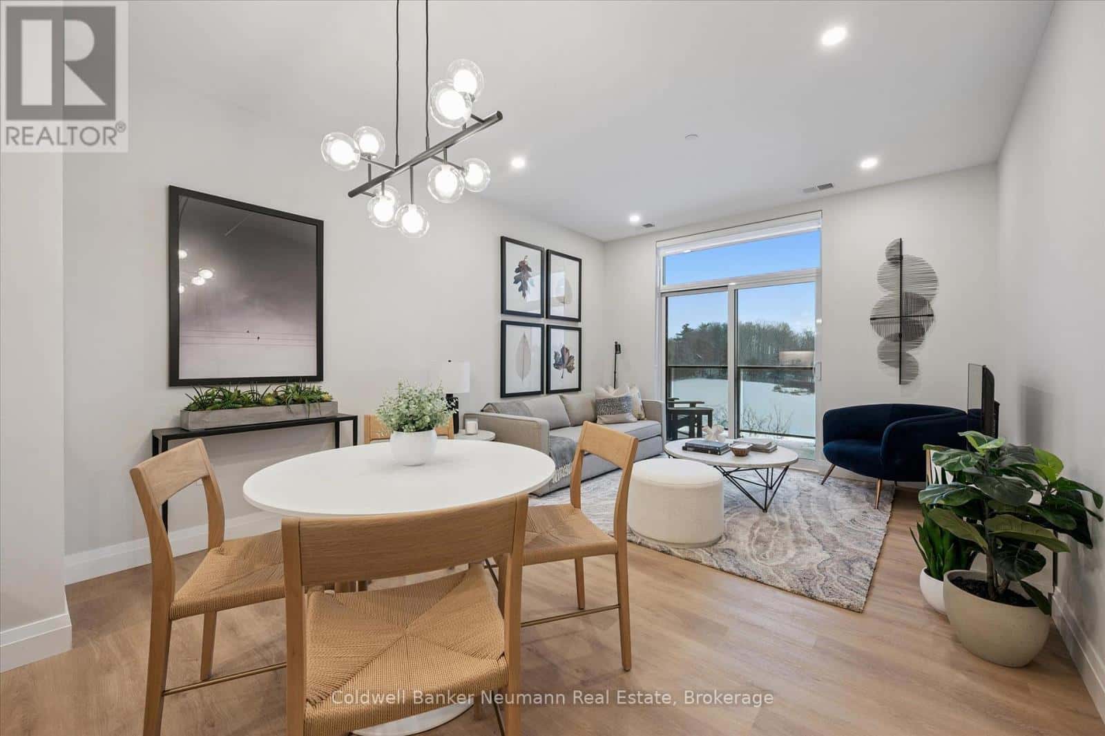 318 - 1882 GORDON STREET — Guelph (Pineridge/Westminster Woods), Ontario - Photo 4 of 34