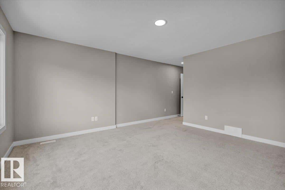 170 CALEDON CR — Spruce Grove - Photo 4 of 32