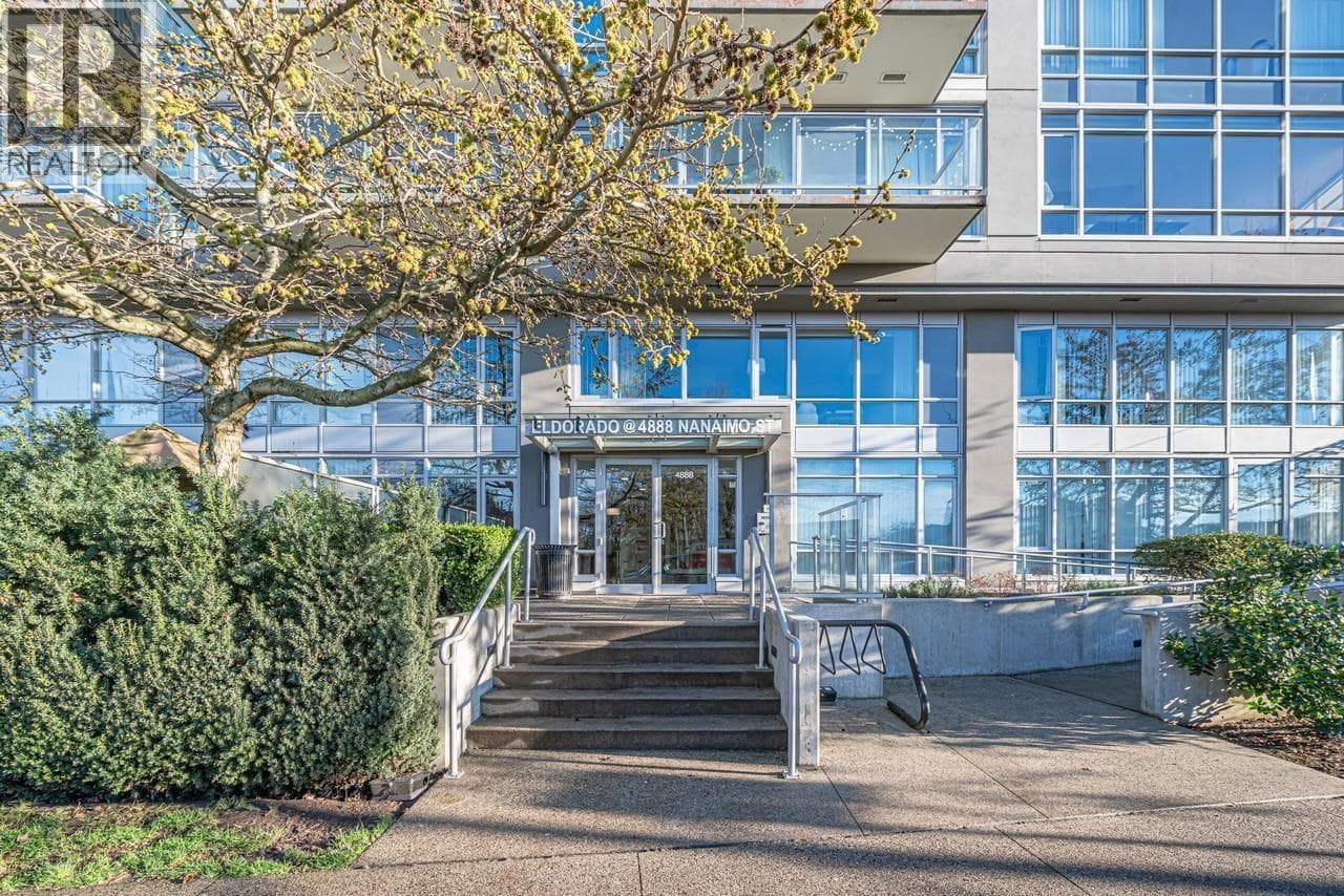 612 4888 NANAIMO STREET — Vancouver, British Columbia - Main photo