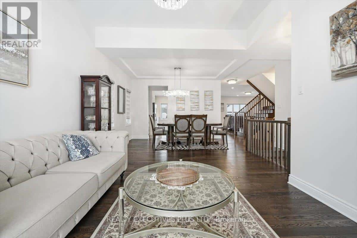 1082 DOCTEUR CORBEIL BOULEVARD — Clarence-Rockland, Ontario - Photo 5 of 44