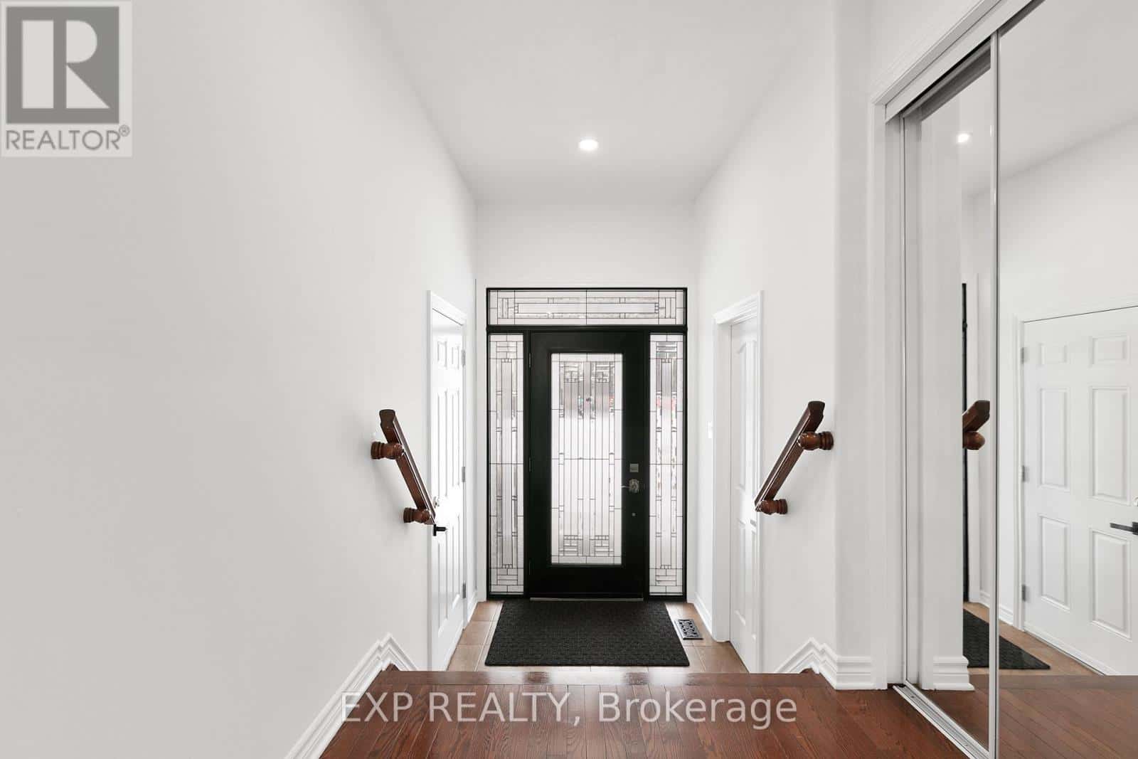 1899 ARROWGRASS WAY — Ottawa, Ontario - Photo 3 of 35