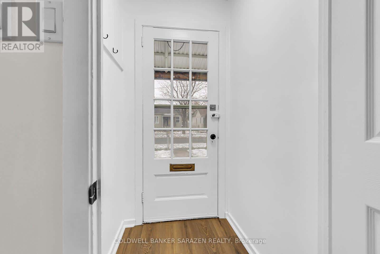 1154 DIEPPE STREET — Cornwall, Ontario - Photo 4 of 23