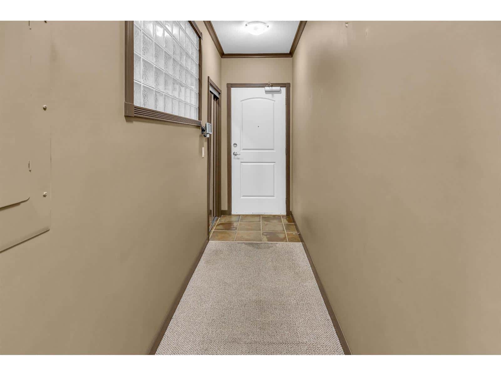 312 33485 SOUTH FRASER WAY — Abbotsford, British Columbia - Photo 4 of 25