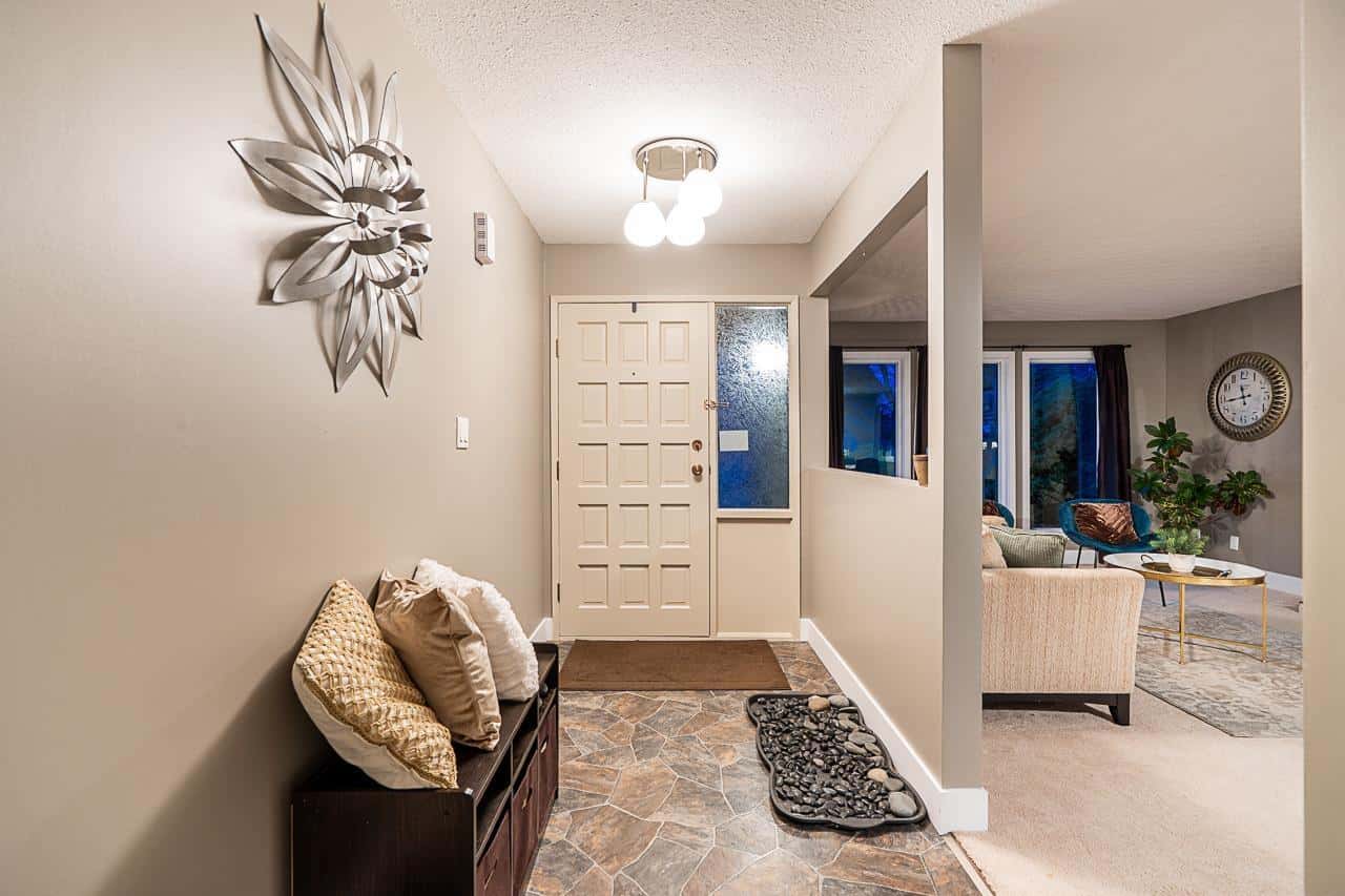 26943 32A AVENUE — Langley, British Columbia - Photo 5 of 40