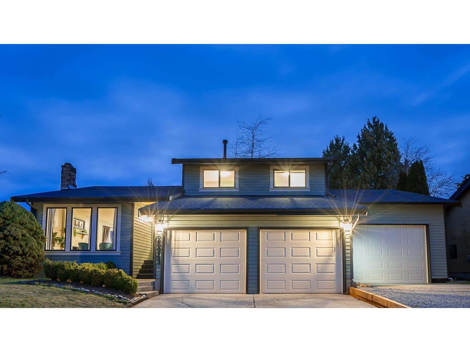 26943 32A AVENUE — Langley, British Columbia - Photo 2 of 40