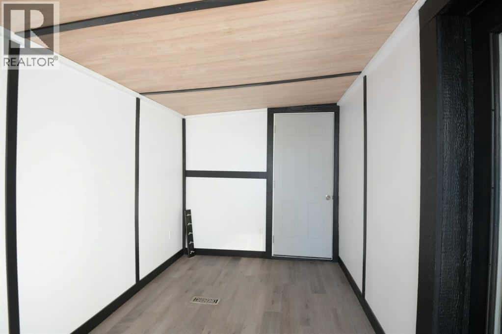 429, 3223 83 Street NW — Calgary, Alberta - Photo 4 of 24