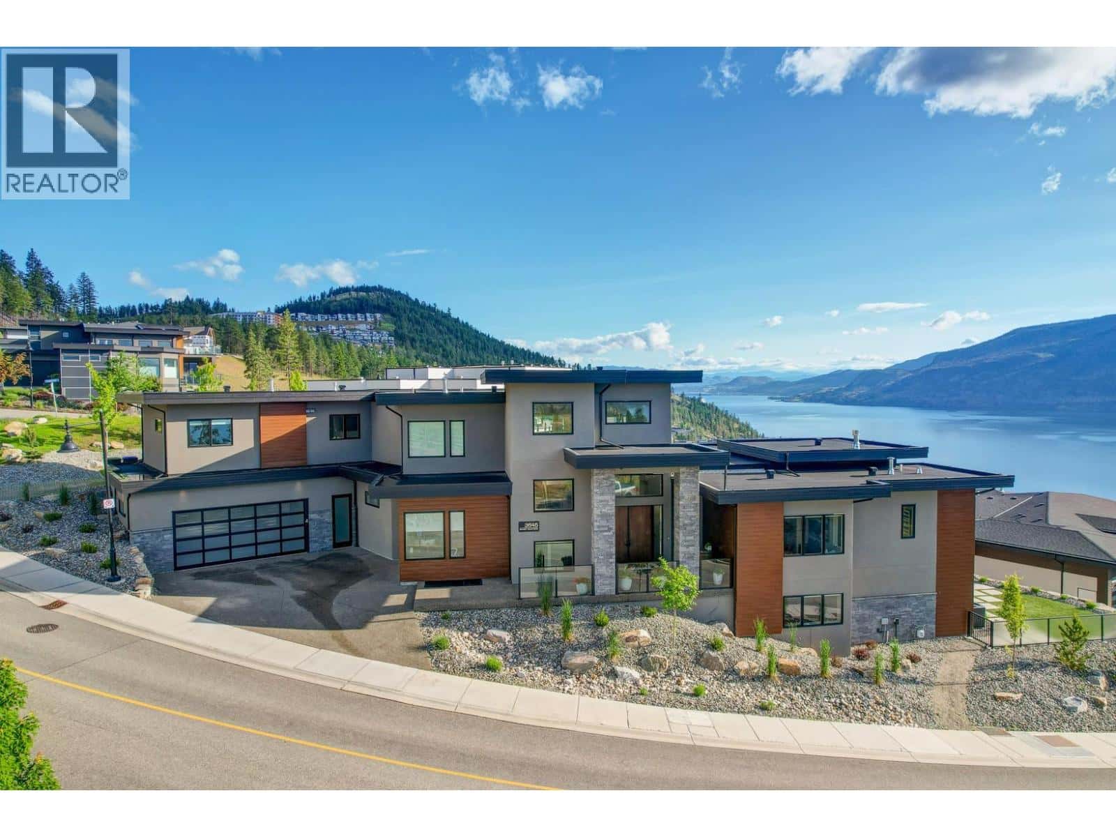 3645 McKinley Beach Drive — Kelowna, British Columbia - Photo 2 of 81