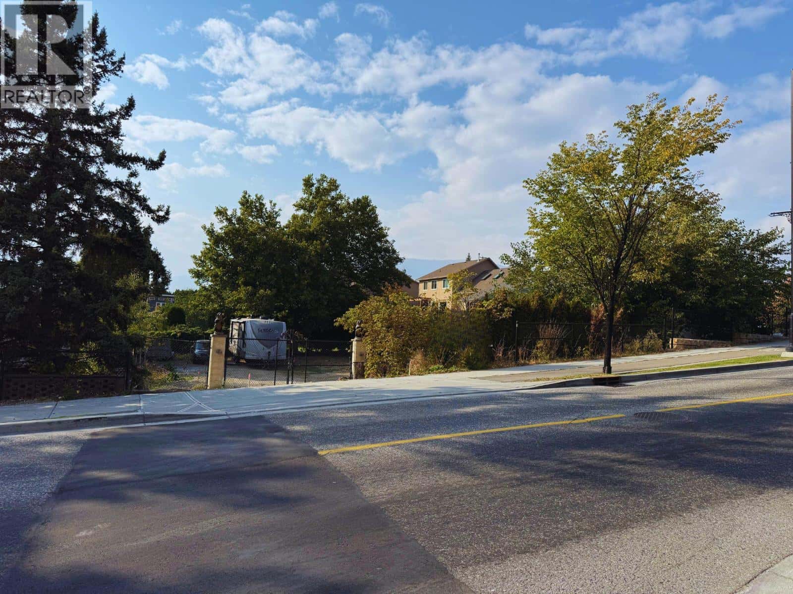 2640 Boucherie Road — West Kelowna, British Columbia - Photo 4 of 13