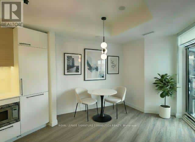 1401 - 1050 EASTERN AVENUE — Toronto (Greenwood-Coxwell), Ontario - Photo 3 of 14