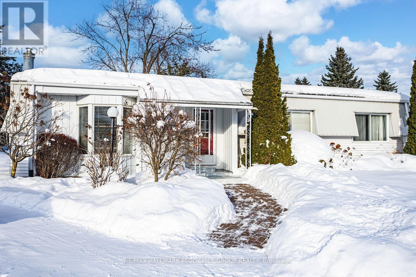 8 CARMANS COVE — Innisfil, Ontario - Main photo