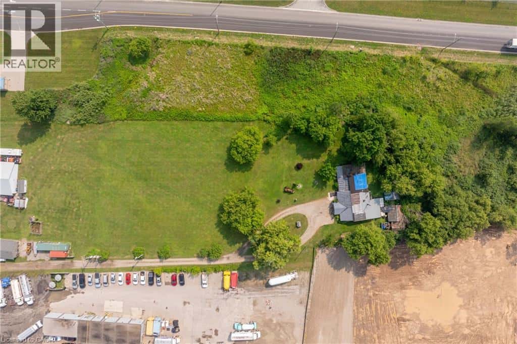 1264 PARKINSON Road — Woodstock, Ontario - Photo 5 of 18