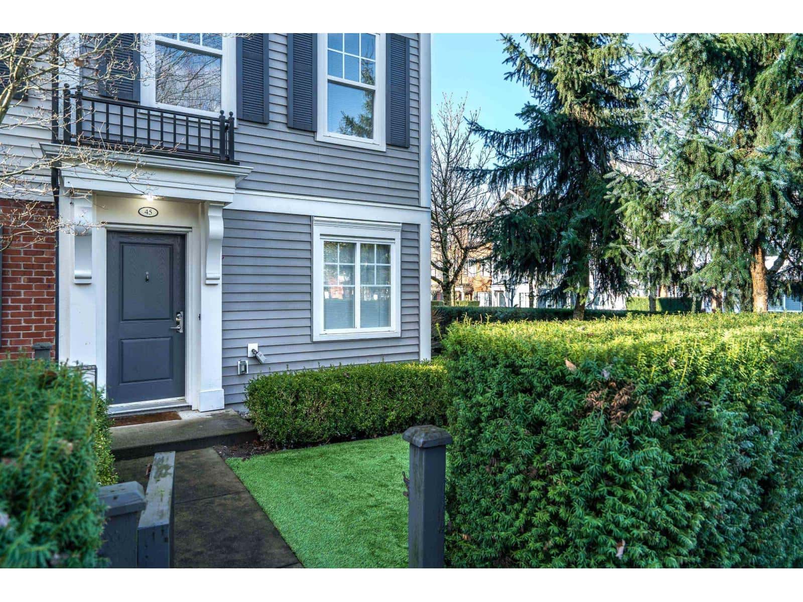 45 7238 189 STREET — Surrey, British Columbia - Photo 4 of 37