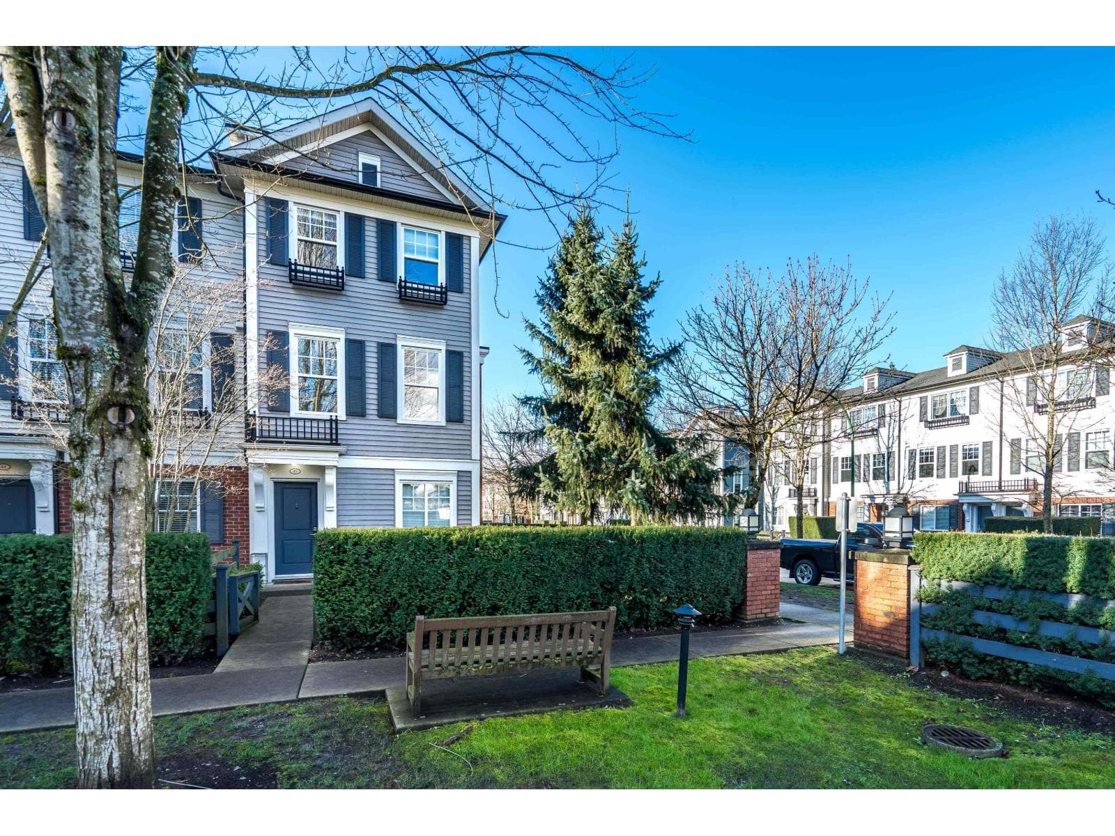 45 7238 189 STREET — Surrey, British Columbia - Main photo